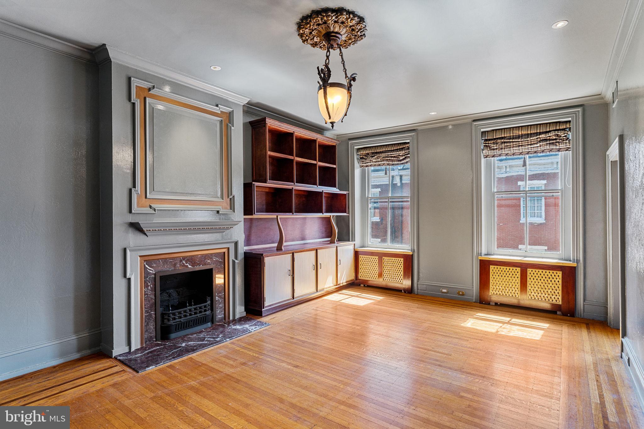 2013 Delancey Place Philadelphia, PA 19103 - Photo 53 of 79 3rd floor Guest Bedroom