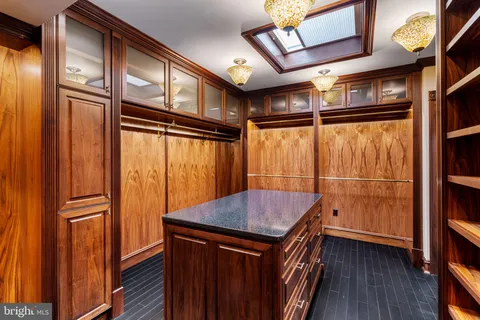 $2,899,000 | 2013 Delancey Place, Philadelphia, PA 19103