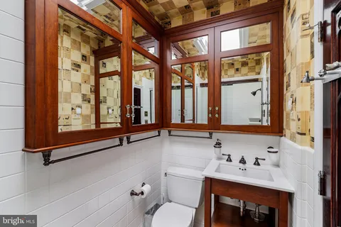 $2,899,000 | 2013 Delancey Place, Philadelphia, PA 19103
