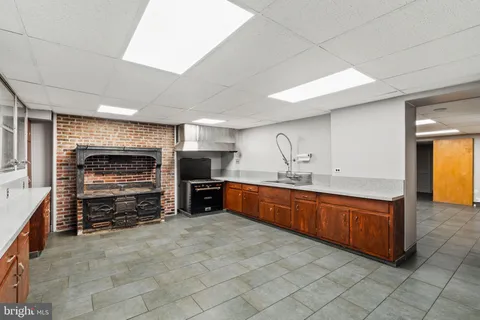 $2,899,000 | 2013 Delancey Place, Philadelphia, PA 19103