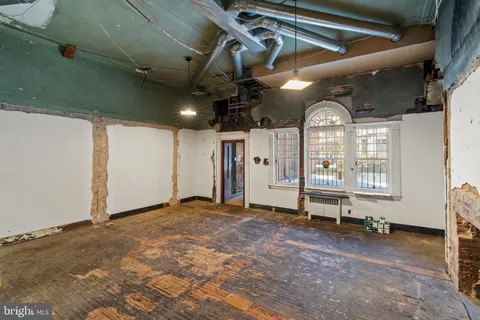 $2,899,000 | 2013 Delancey Place, Philadelphia, PA 19103