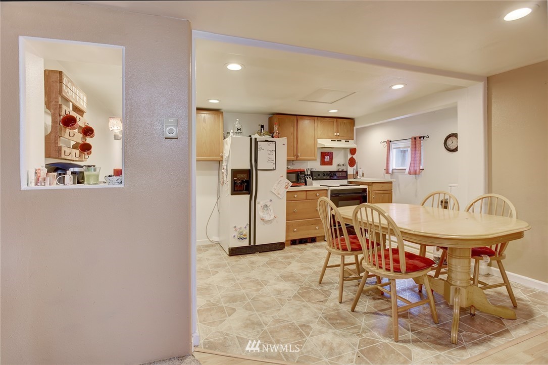 6020 Sidney Road Southwest Port Orchard, WA 98367 - Photo 11 of 22 Gallery Image 11