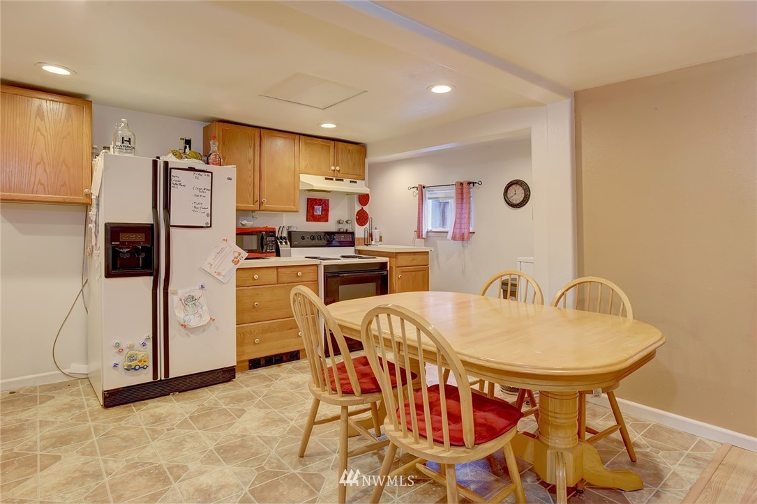6020 Sidney Road Southwest Port Orchard, WA 98367 - Photo 12 of 22 Gallery Image 12