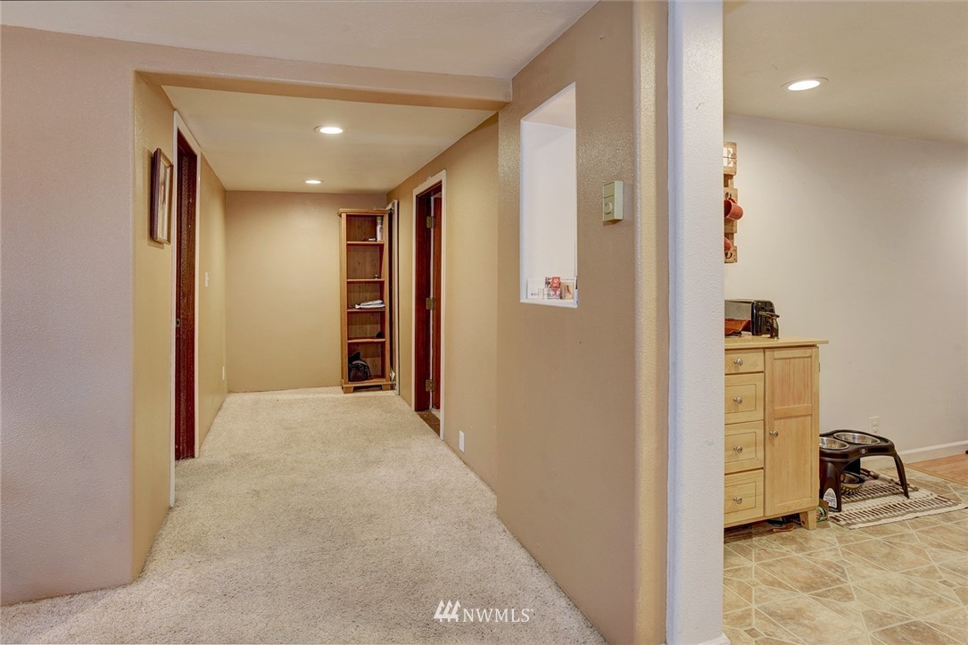 6020 Sidney Road Southwest Port Orchard, WA 98367 - Photo 17 of 22 Gallery Image 17