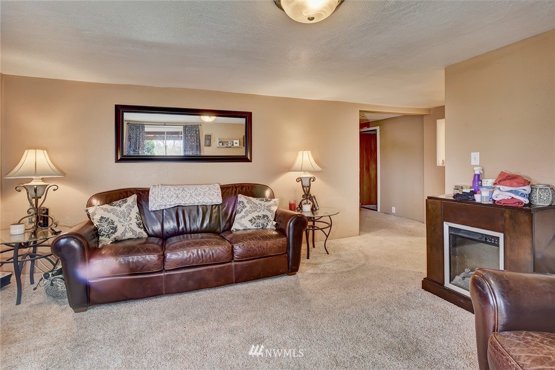 6020 Sidney Road Southwest Port Orchard, WA 98367 - Photo 10 of 22 Gallery Image 10
