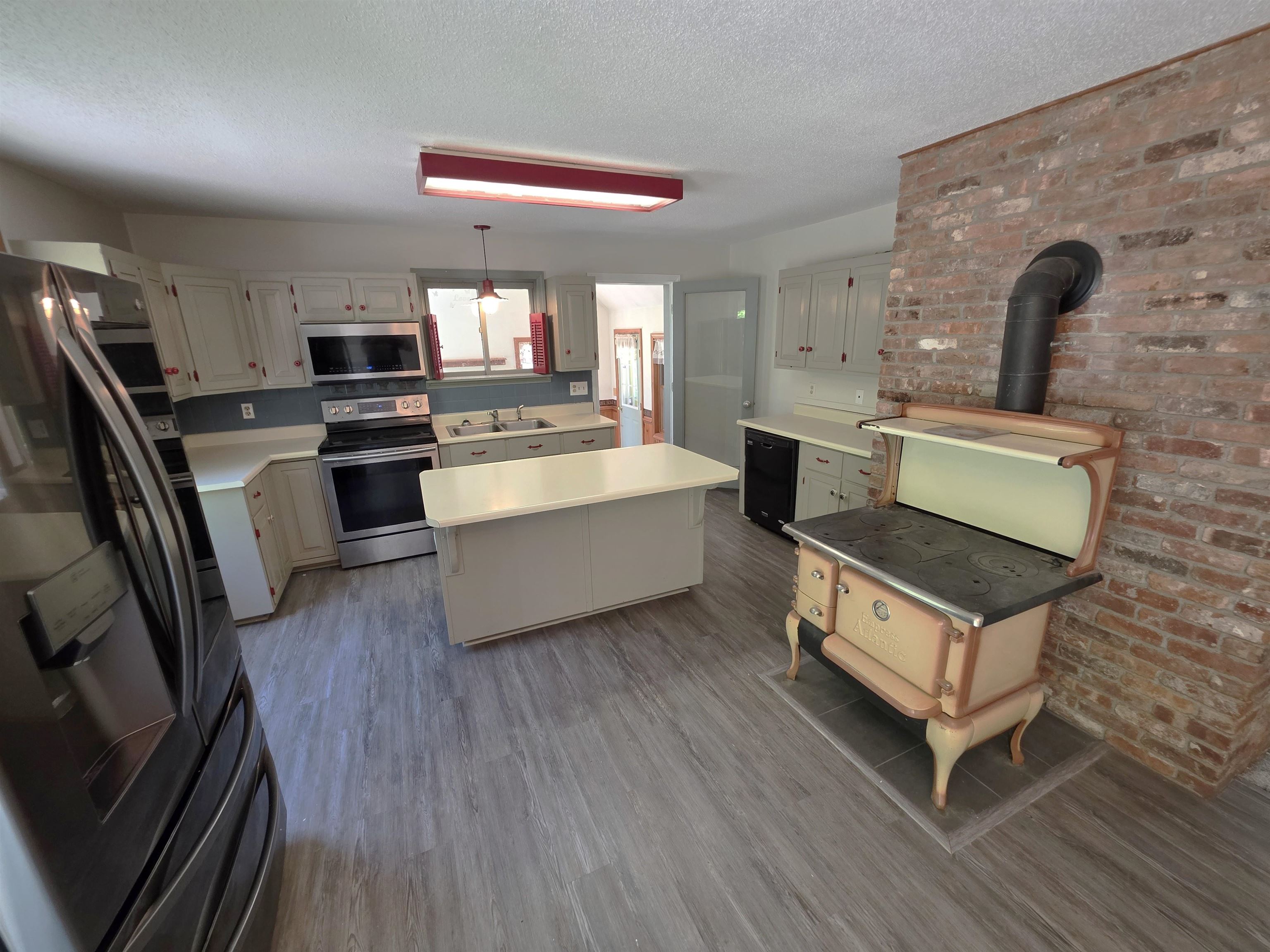 58 Berry Road Milton, NH 03852 - Photo 4 of 54