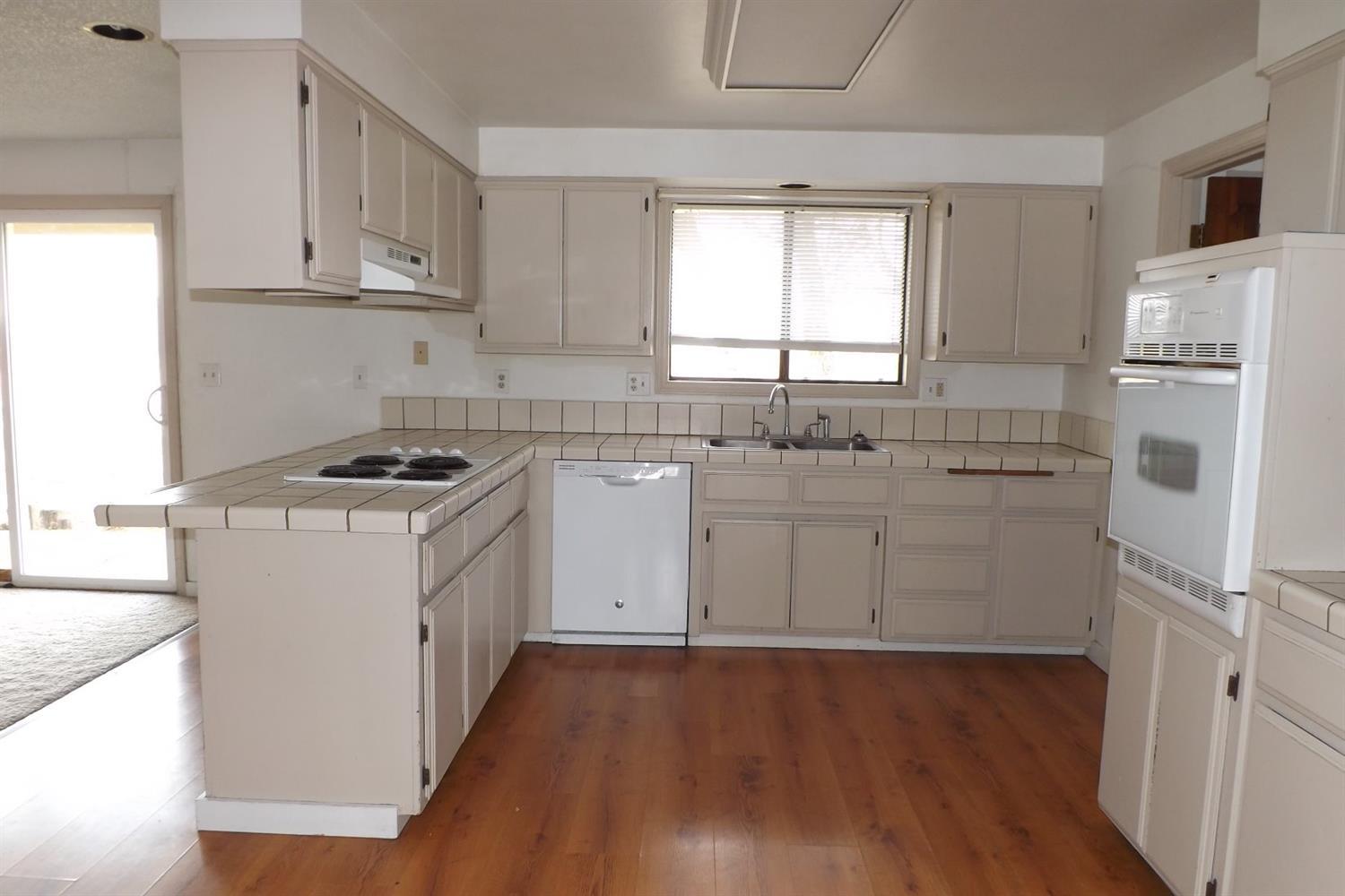 6757 Henley Road Klamath Falls, OR 97603 - Photo 10 of 29 Additional Photo