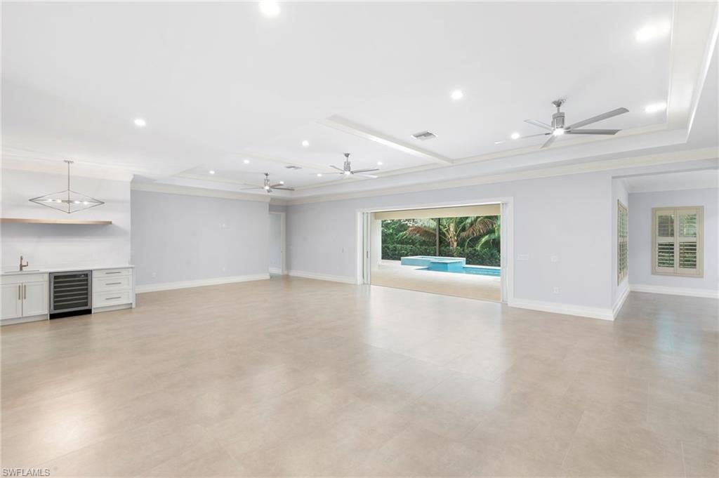 1086 Michigan Avenue Naples, FL 34103 - Photo 11 of 42