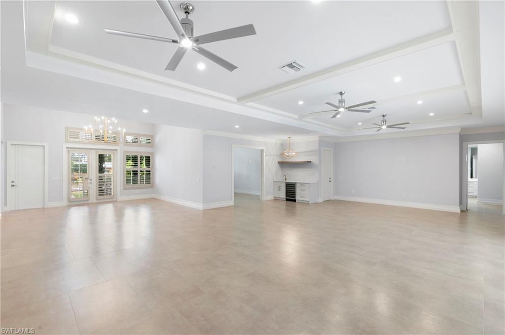 1086 Michigan Avenue Naples, FL 34103 - Photo 12 of 42