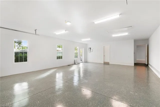 $3,050,000 | 1086 Michigan Avenue, Naples, FL 34103