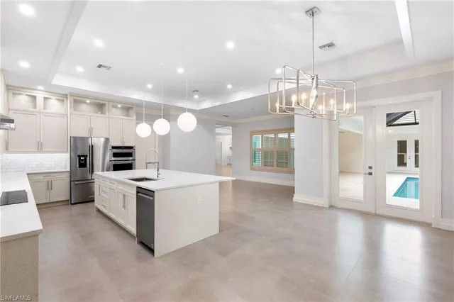 $2,680,000 | 1086 Michigan Avenue, Naples, FL 34103