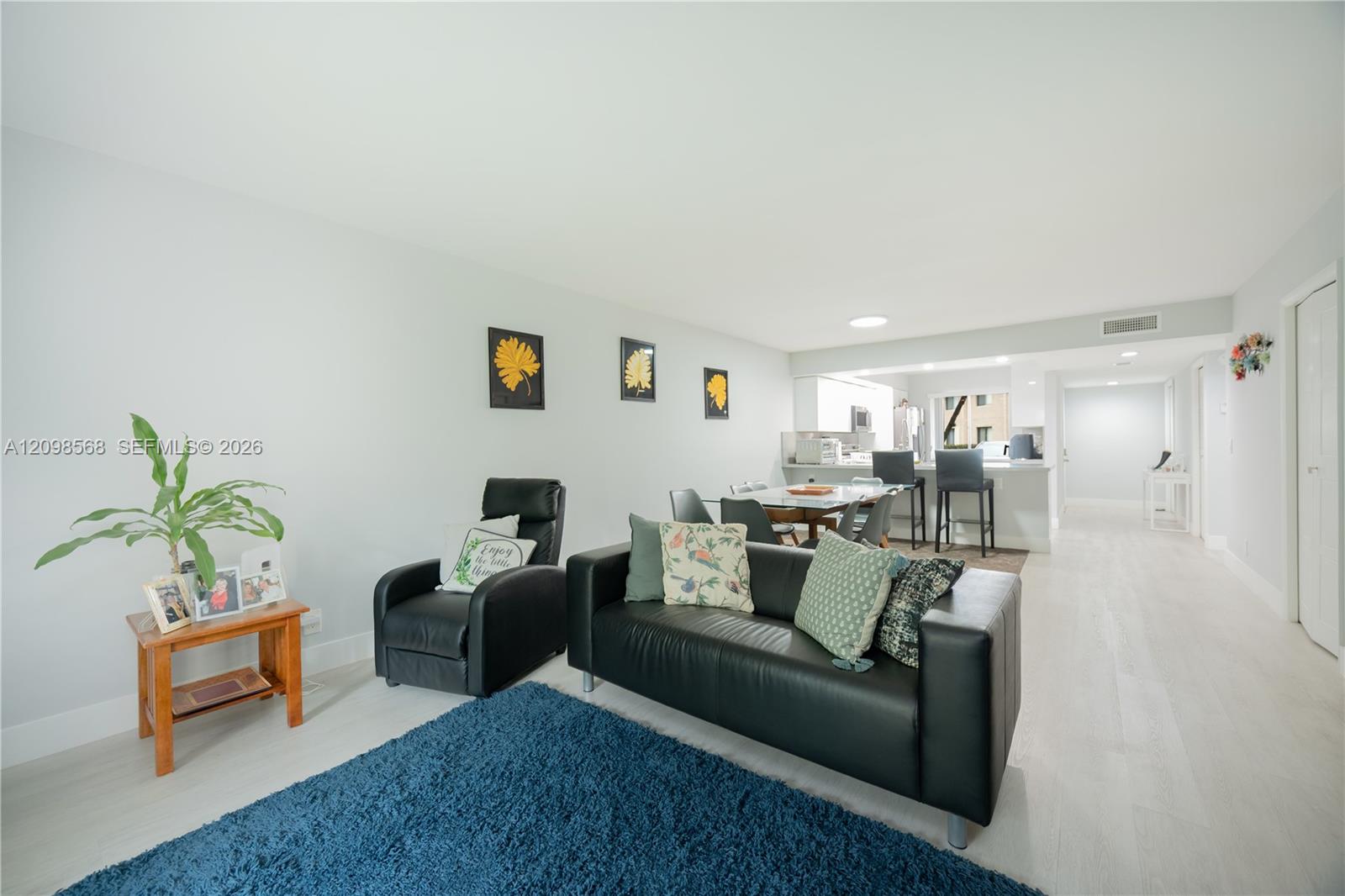 350 Racquet Club Road, Unit 102 Weston, FL 33326 - Photo 13 of 31 Gallery Image 13