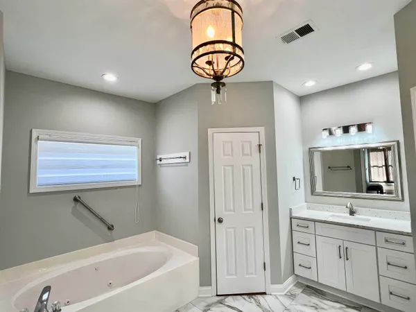 $3,350 | 1155 River Oak View Drive, Memphis, TN 38120
