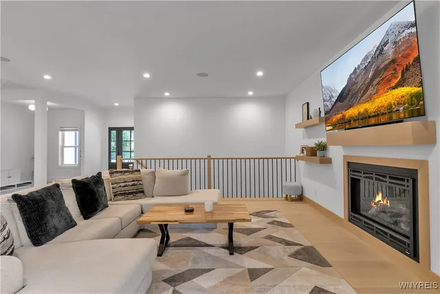 $850,000 | 809 Casey Road, Amherst, NY 14051