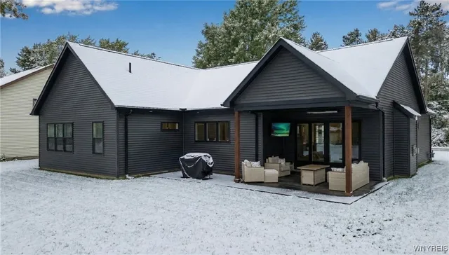 $850,000 | 809 Casey Road, Amherst, NY 14051