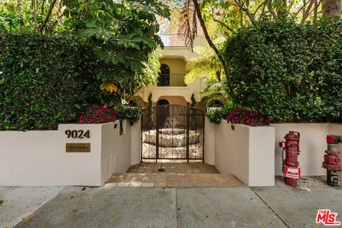 $2,150,000 | 9024 Cynthia Street, Unit 204, West Hollywood, CA 90069