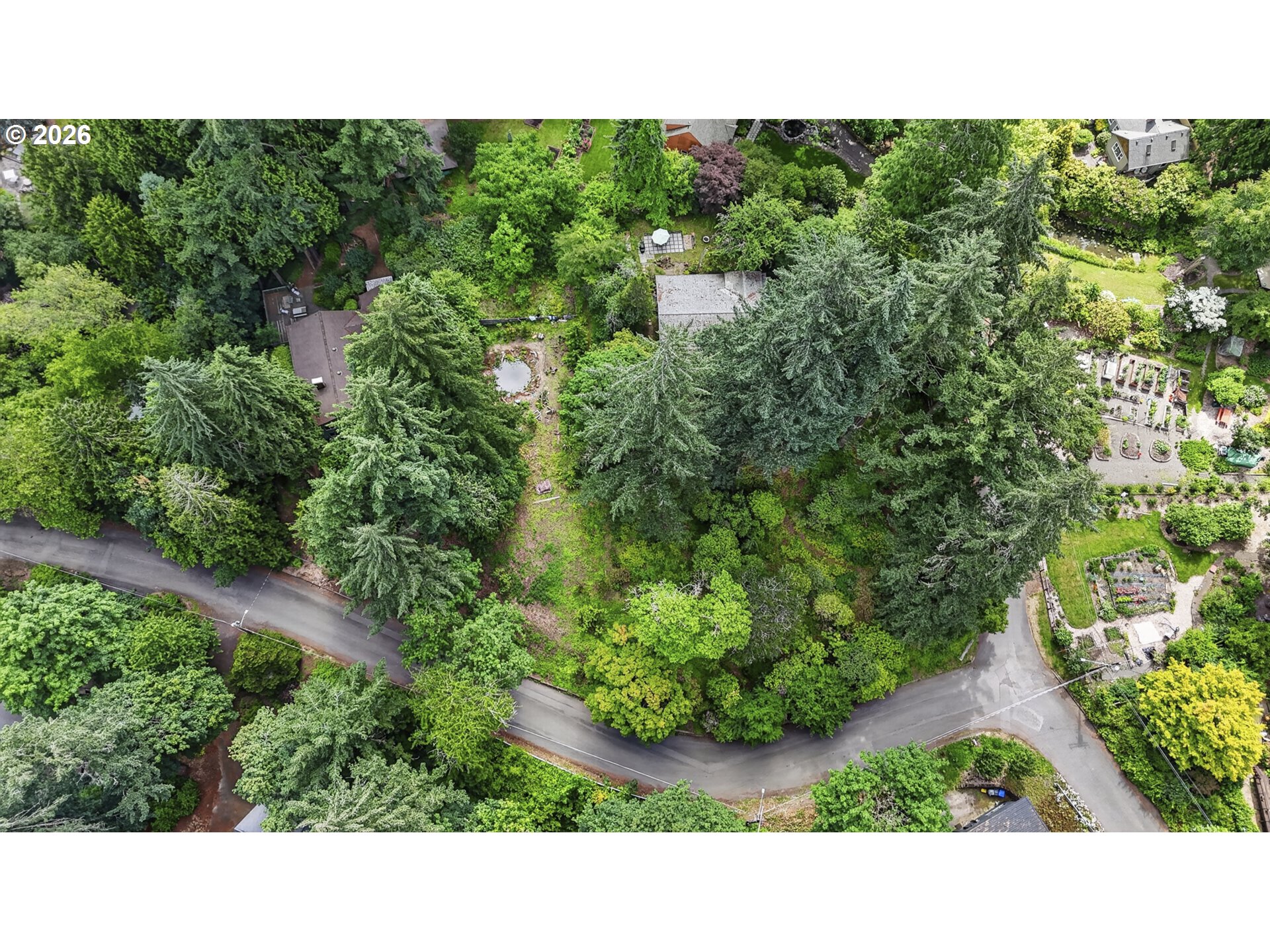 Southwest 16th Drive Portland, OR 97219 - Photo 1 of 22