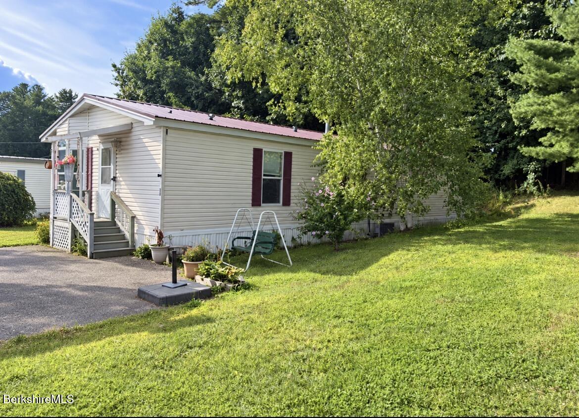 245 Cheshire Road, Unit 34 Pittsfield, MA 01201 - Photo 1 of 12 IMG_6055
