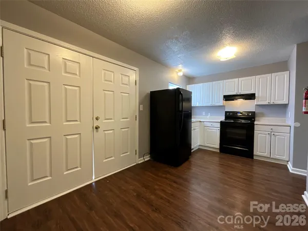 $1,150 | 1520 North Main Avenue, Unit 17, Newton, NC 28658