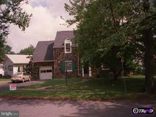 230 Chestnut Parkway Wallingford, PA 19086 - Photo 1 of 1 Gallery Image 1