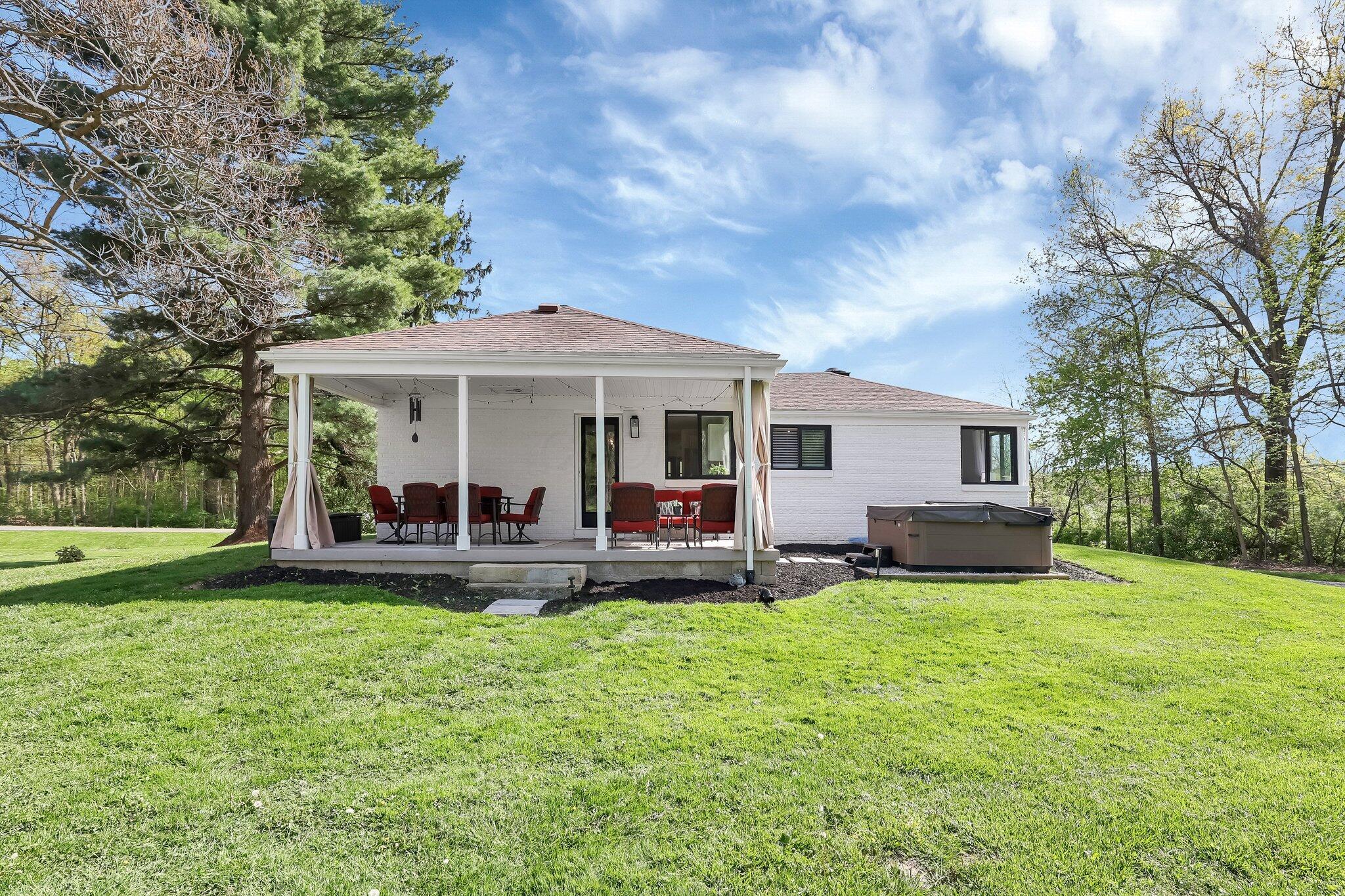 5300 Clark State Road Columbus, OH 43230 - Photo 22 of 42 25-web-or-mls-5300-clark-state-rd