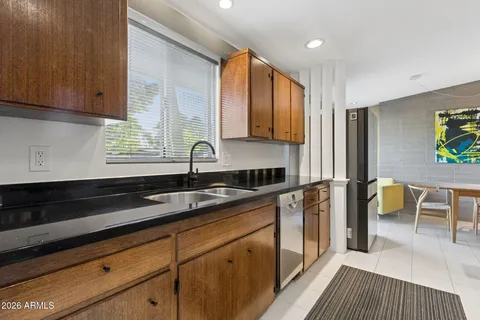 $899,900 | 1318 West Glenn Drive, Phoenix, AZ 85021