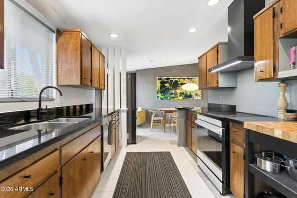 $899,900 | 1318 West Glenn Drive, Phoenix, AZ 85021