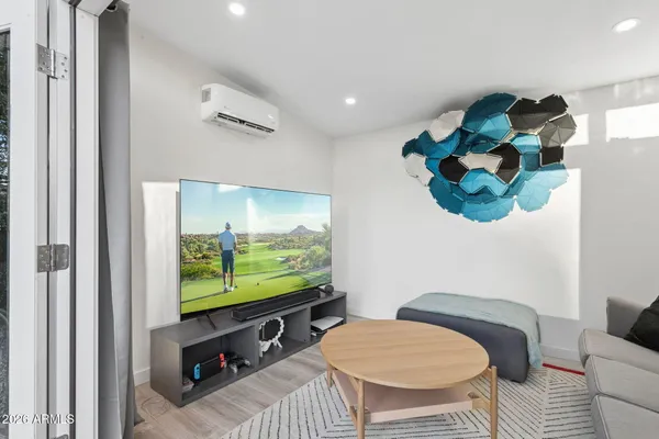 $899,900 | 1318 West Glenn Drive, Phoenix, AZ 85021