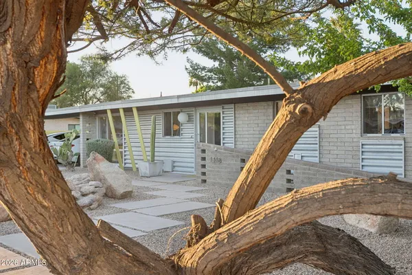 $899,900 | 1318 West Glenn Drive, Phoenix, AZ 85021