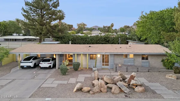 $899,900 | 1318 West Glenn Drive, Phoenix, AZ 85021