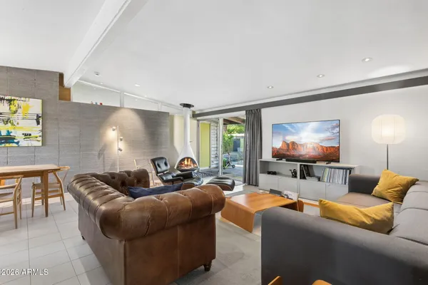 $899,900 | 1318 West Glenn Drive, Phoenix, AZ 85021