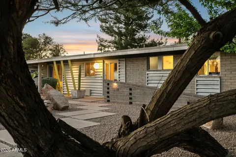 $899,900 | 1318 West Glenn Drive, Phoenix, AZ 85021