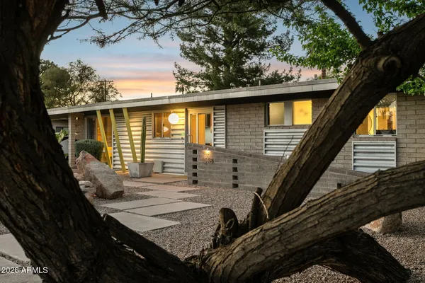 $899,900 | 1318 West Glenn Drive, Phoenix, AZ 85021