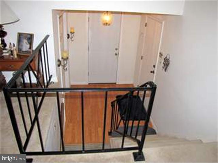 9 South Park Road Tabernacle, NJ 08088 - Photo 3 of 17 Foyer