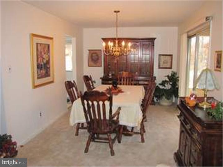 9 South Park Road Tabernacle, NJ 08088 - Photo 5 of 17 Dining Room