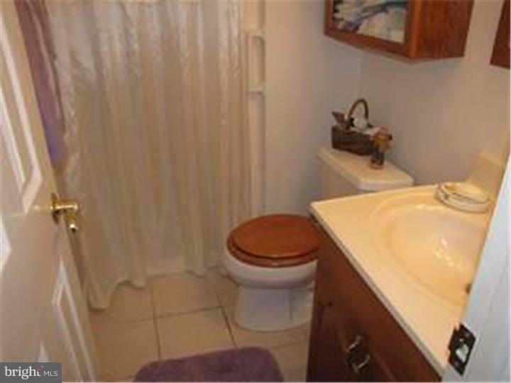 9 South Park Road Tabernacle, NJ 08088 - Photo 10 of 17 Bathroom