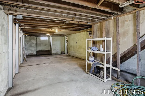 $369,000 | 1501 68th Street, Fennville, MI 49408