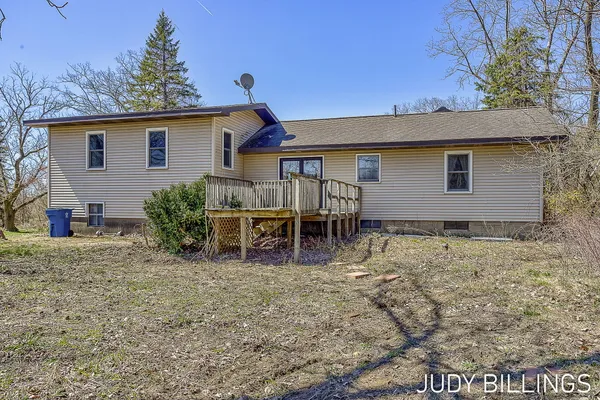 $369,000 | 1501 68th Street, Fennville, MI 49408