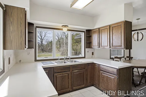 $369,000 | 1501 68th Street, Fennville, MI 49408