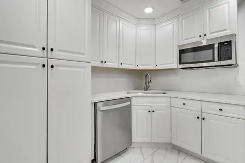 $450,000 | 935 Orange Drive, Lake Park, FL 33403