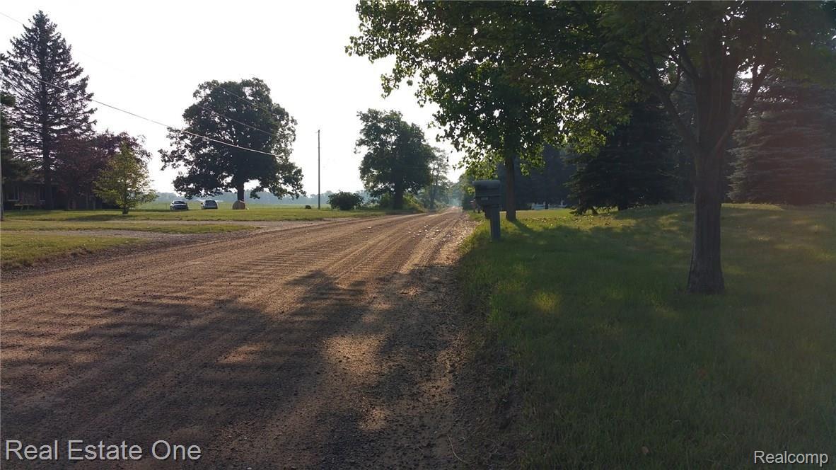 55821 11 Mile Road New Hudson, MI 48165 - Photo 9 of 28 20180805_083426.jpg