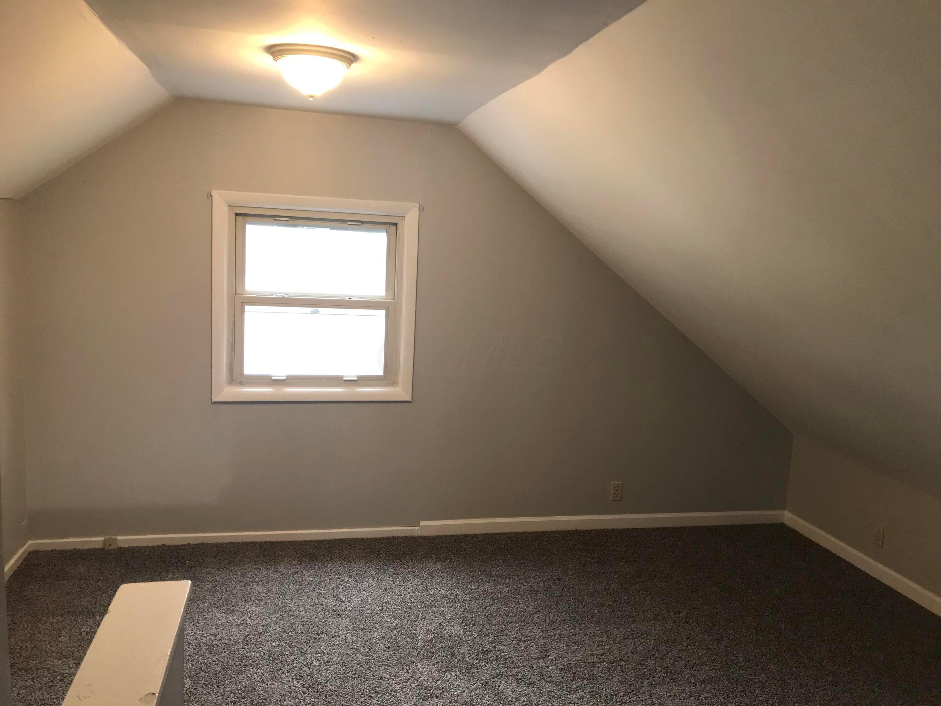 929 Bucknell Road Whitehall, OH 43213 - Photo 8 of 8