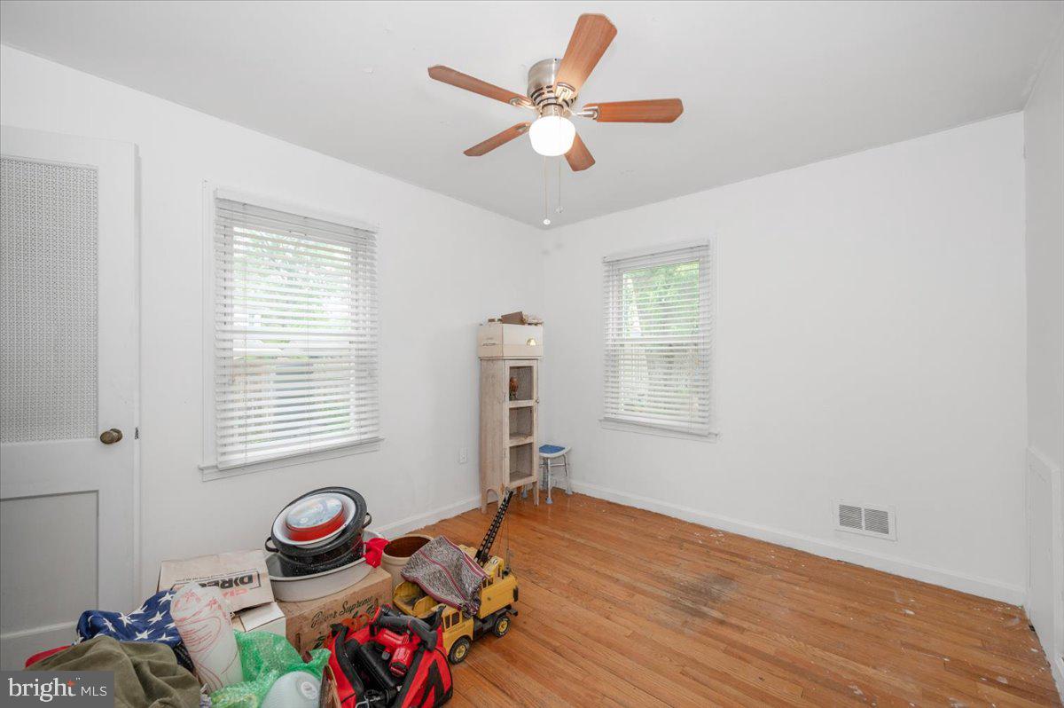 9813 Braddock Road Silver Spring, MD 20903 - Photo 22 of 48