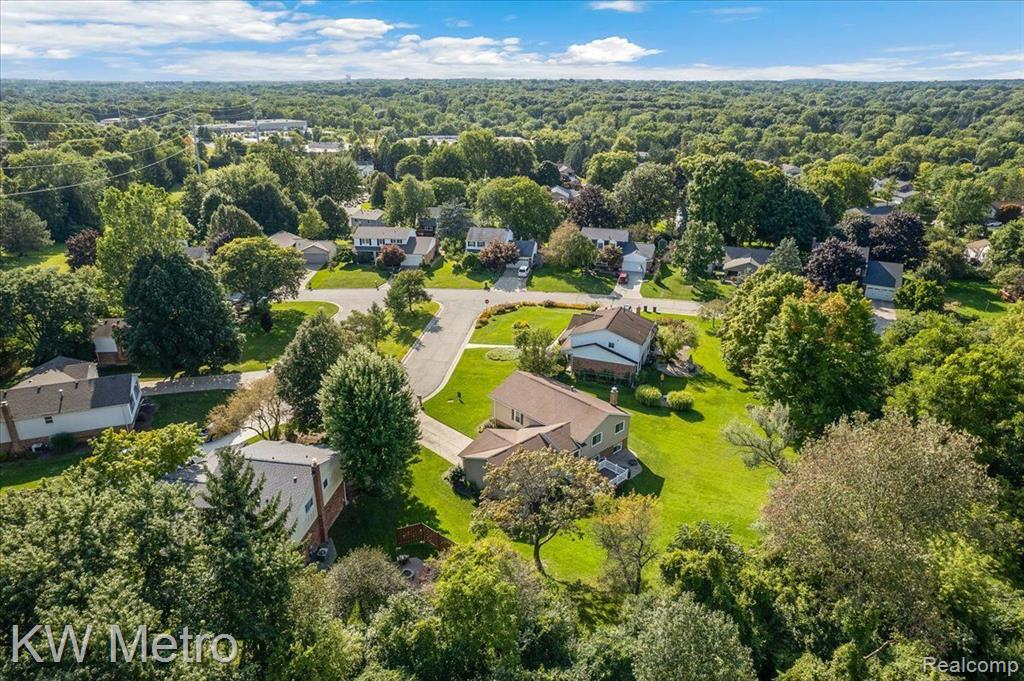 1411 Deerhurst Court Rochester Hills, MI 48307 - Photo 41 of 48