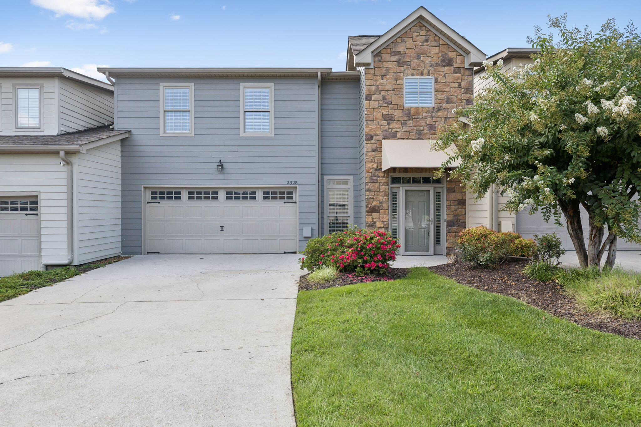 1-web-or-mls-2325 Rivendell Ln - 001