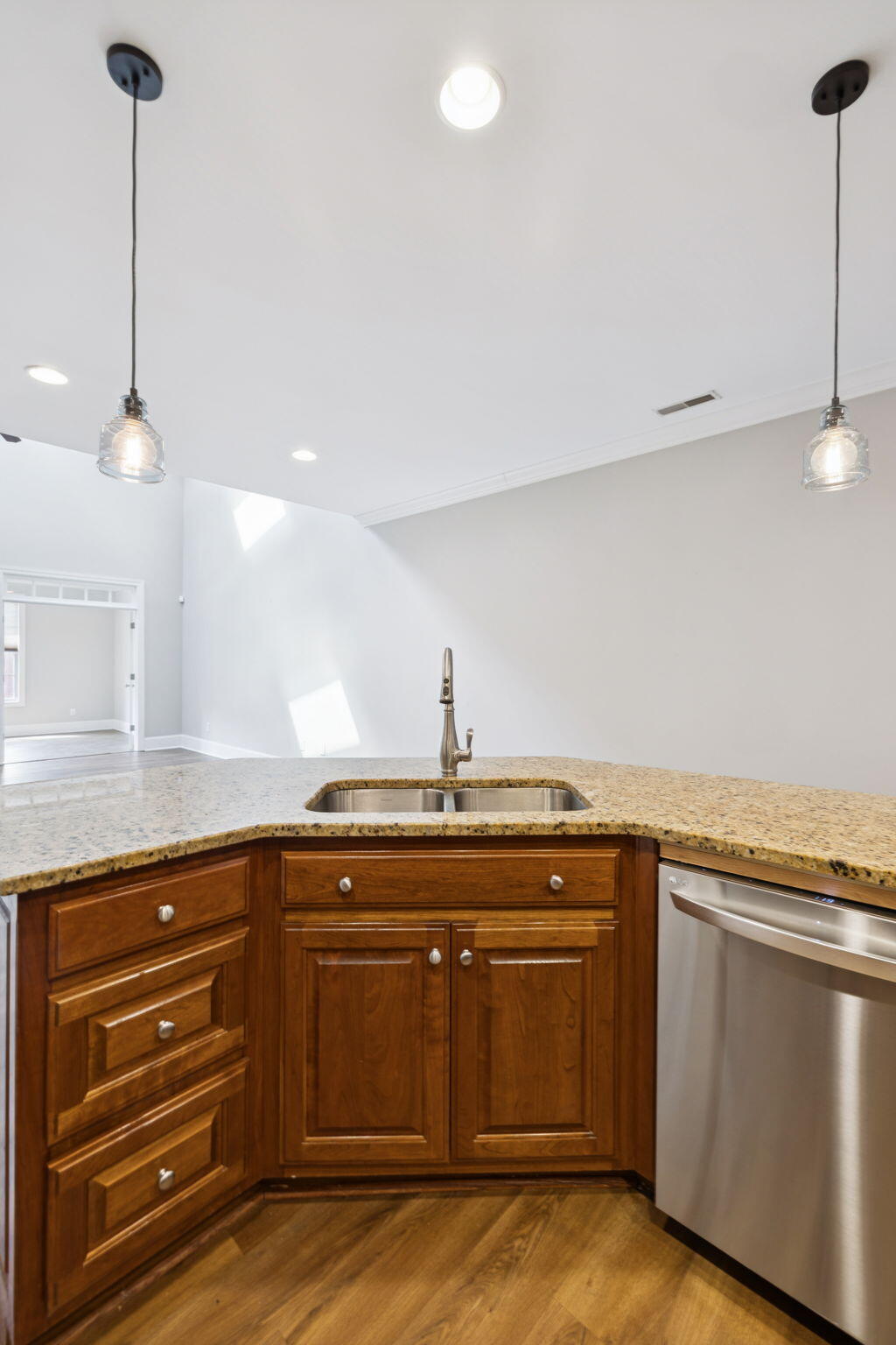 2325 Rivendell Lane Chattanooga, TN 37421 - Photo 14 of 46 12-web-or-mls-2325 Rivendell Ln - 029