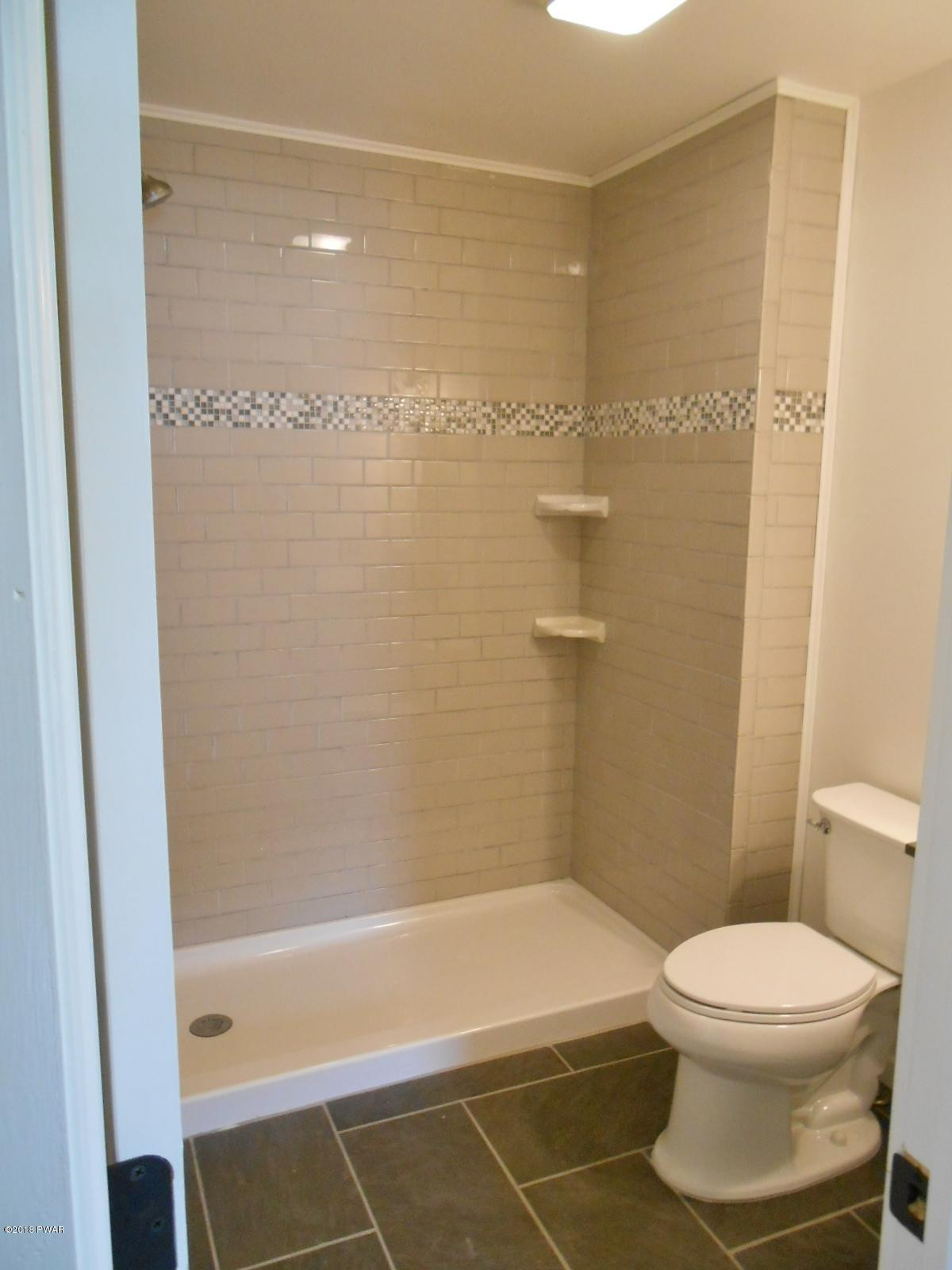 579 Rowland Road Greeley, PA 18425 - Photo 18 of 44 17-Master Bathroom