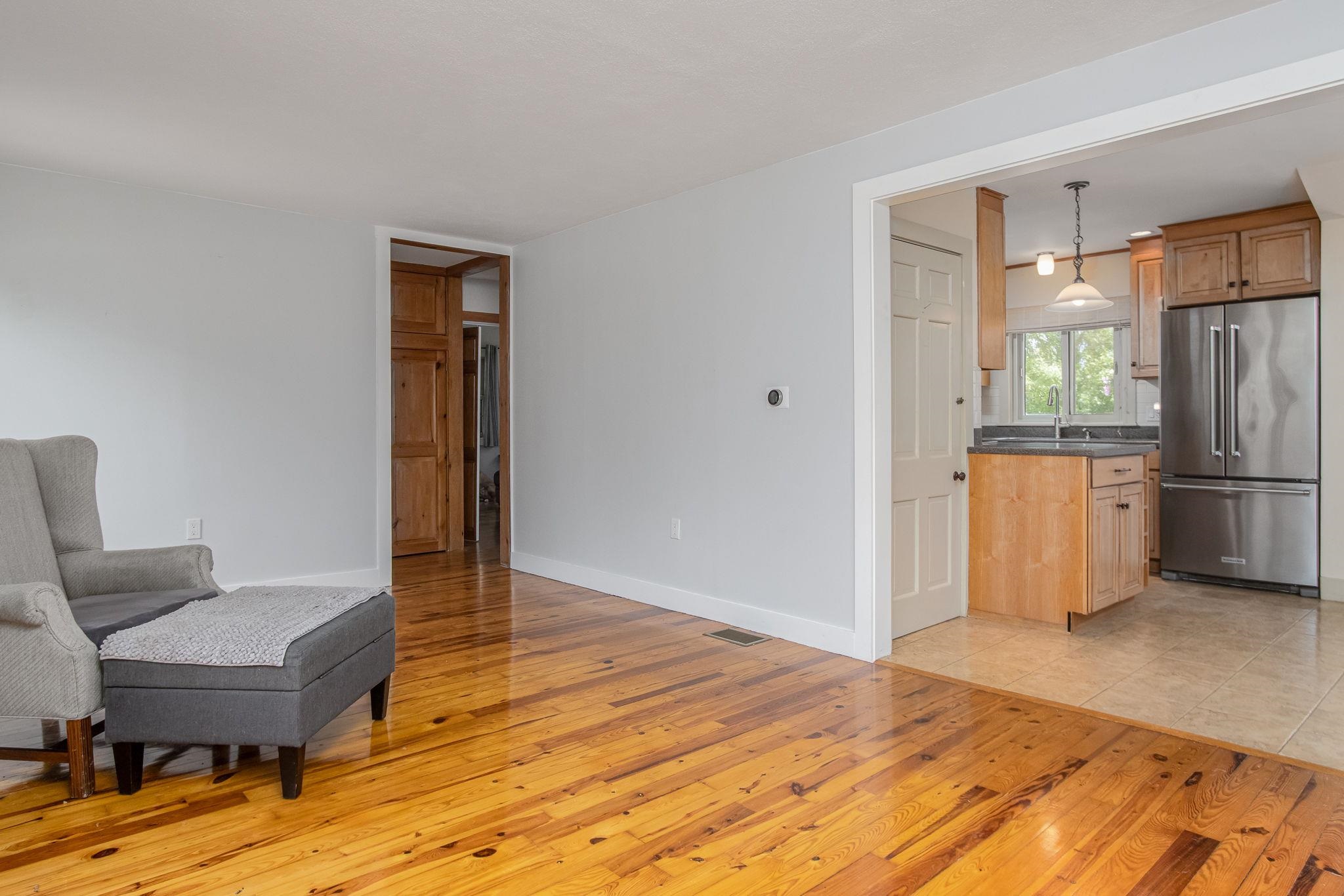 39 Dearborn Avenue Hampton, NH 03842 - Photo 21 of 48