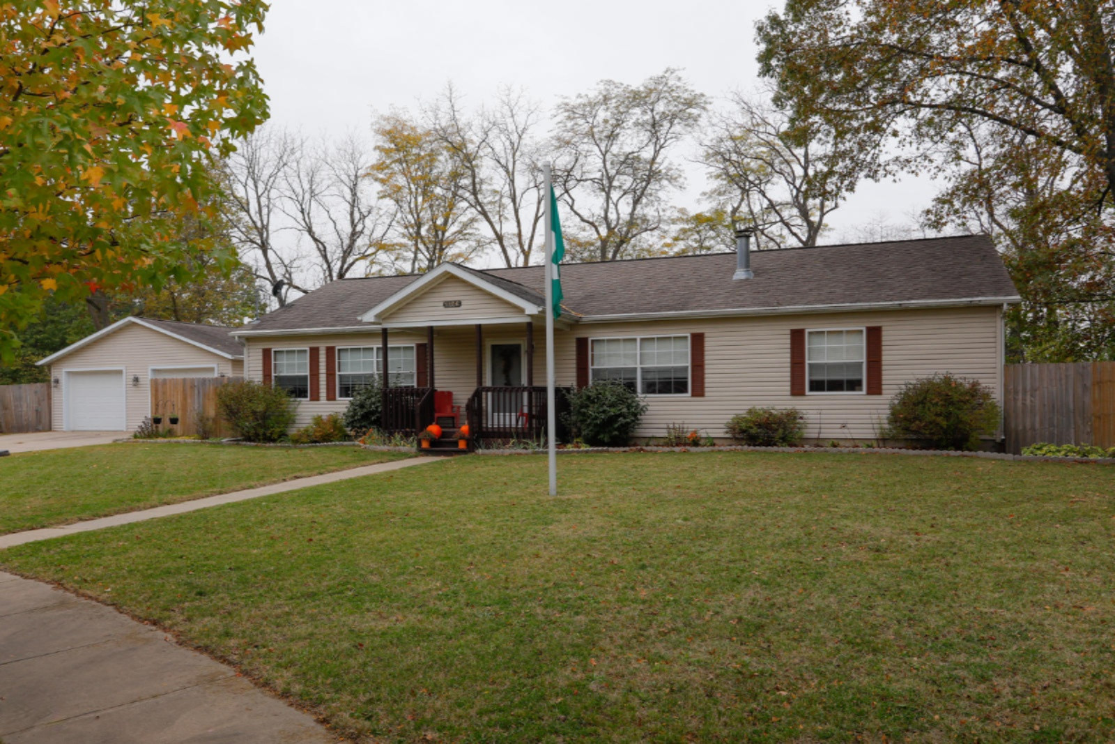 1126 Orchard-101