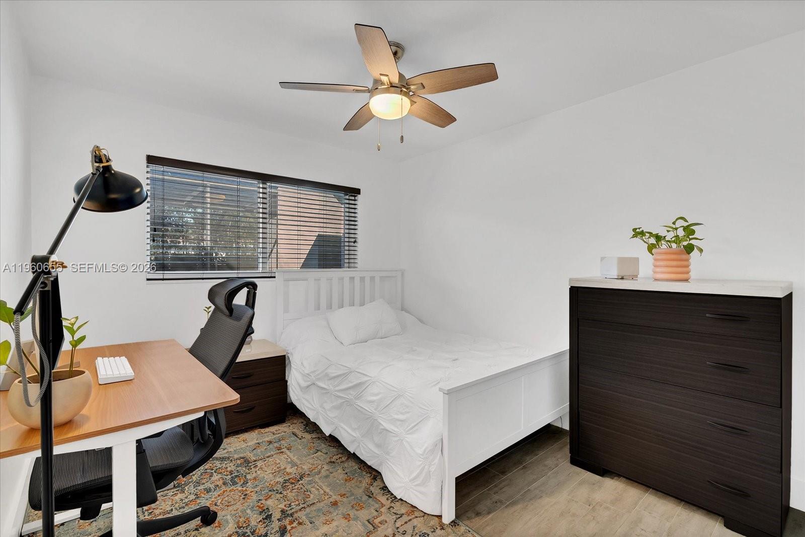 8100 Southwest 92nd Court Miami, FL 33173 - Photo 15 of 34